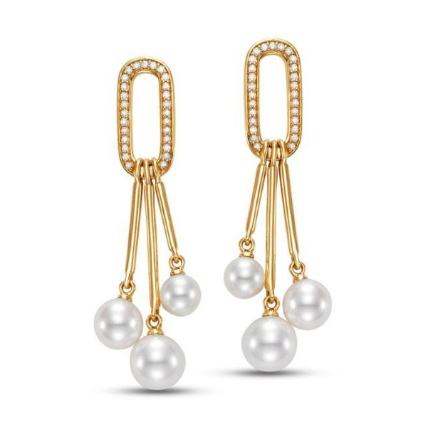 M22006E-1. 18KT Yellow Gold 5.5-7MM Freshwater Pearl Earrings, 0.17TCW