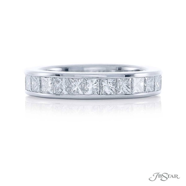 Wedding band featuring 19 princess-cut diamonds in a channel setting. 5712-001