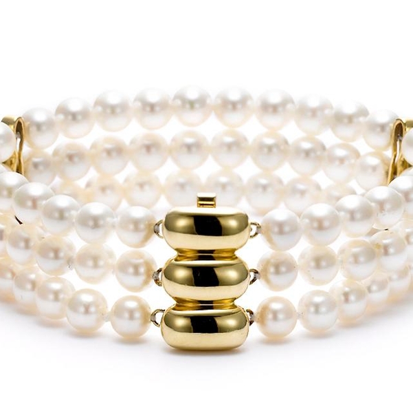 BR7199-8. 18KT Yellow Gold 5.5-6MM White Freshwater Pearl Bracelet 7 Inches