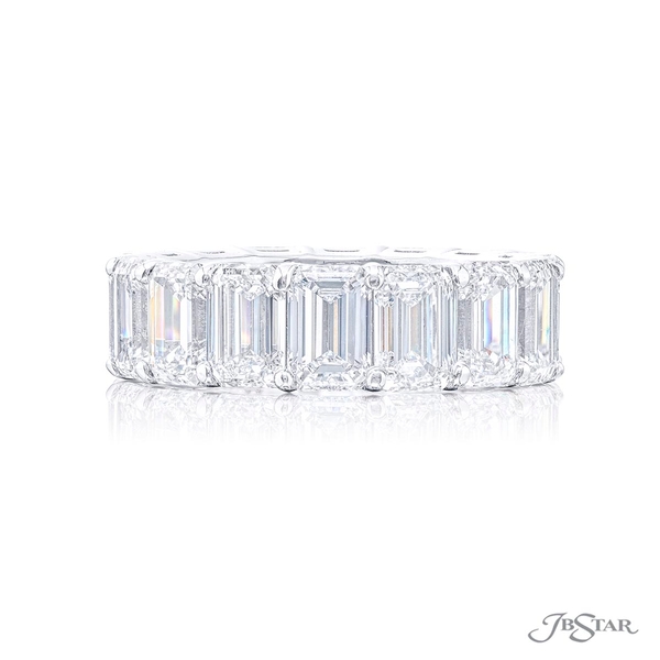 Eternity band featuring 16 GIA certified emerald-cut diamonds in a shared prong setting. 5108-004