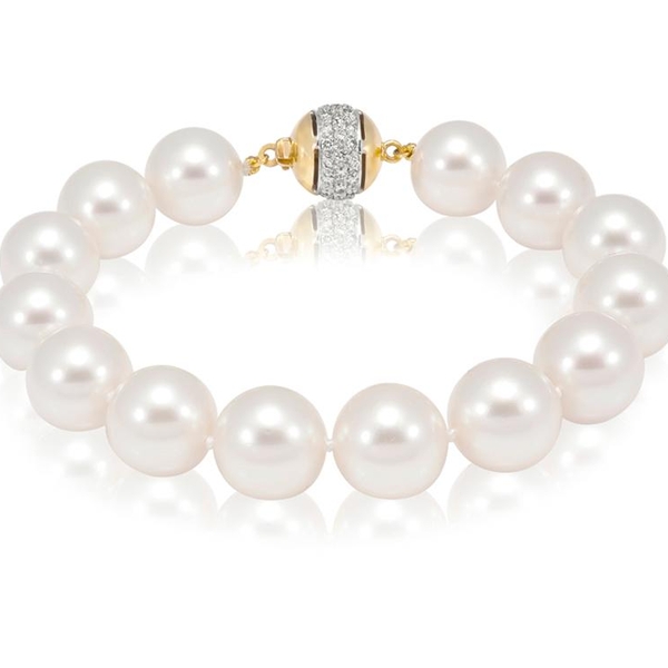 SWBR-47191. 12-13MM White South Sea Pearl Bracelet with 18KT Yellow Gold & Diamond Clasp 0.70 TCW